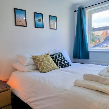 Godwin Court Apartments Swindon Dış mekan fotoğraf